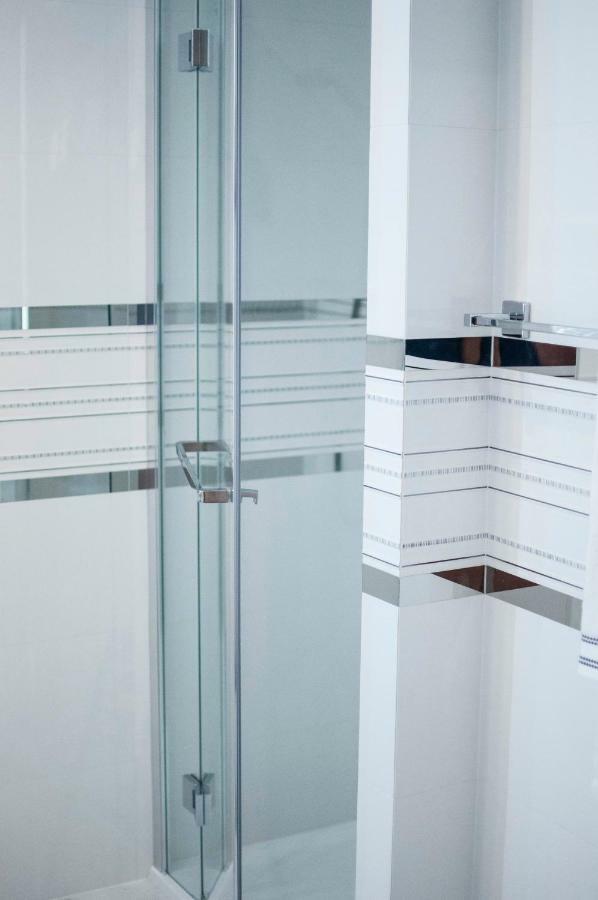 Cracow Jacuzzi Apartments - Silver Room คราคูฟ ภายนอก รูปภาพ