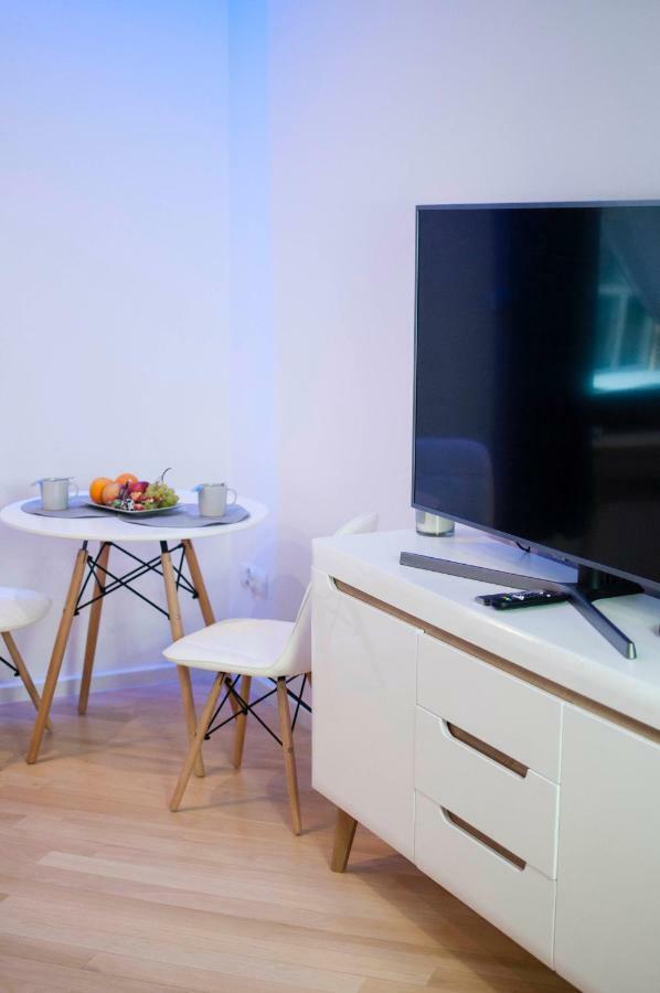 Cracow Jacuzzi Apartments - Silver Room คราคูฟ ภายนอก รูปภาพ