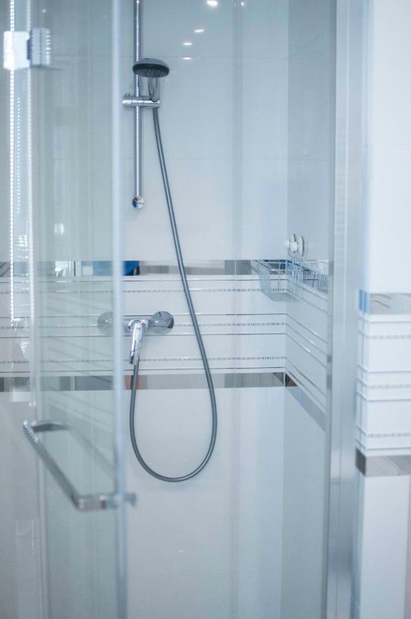 Cracow Jacuzzi Apartments - Silver Room คราคูฟ ภายนอก รูปภาพ