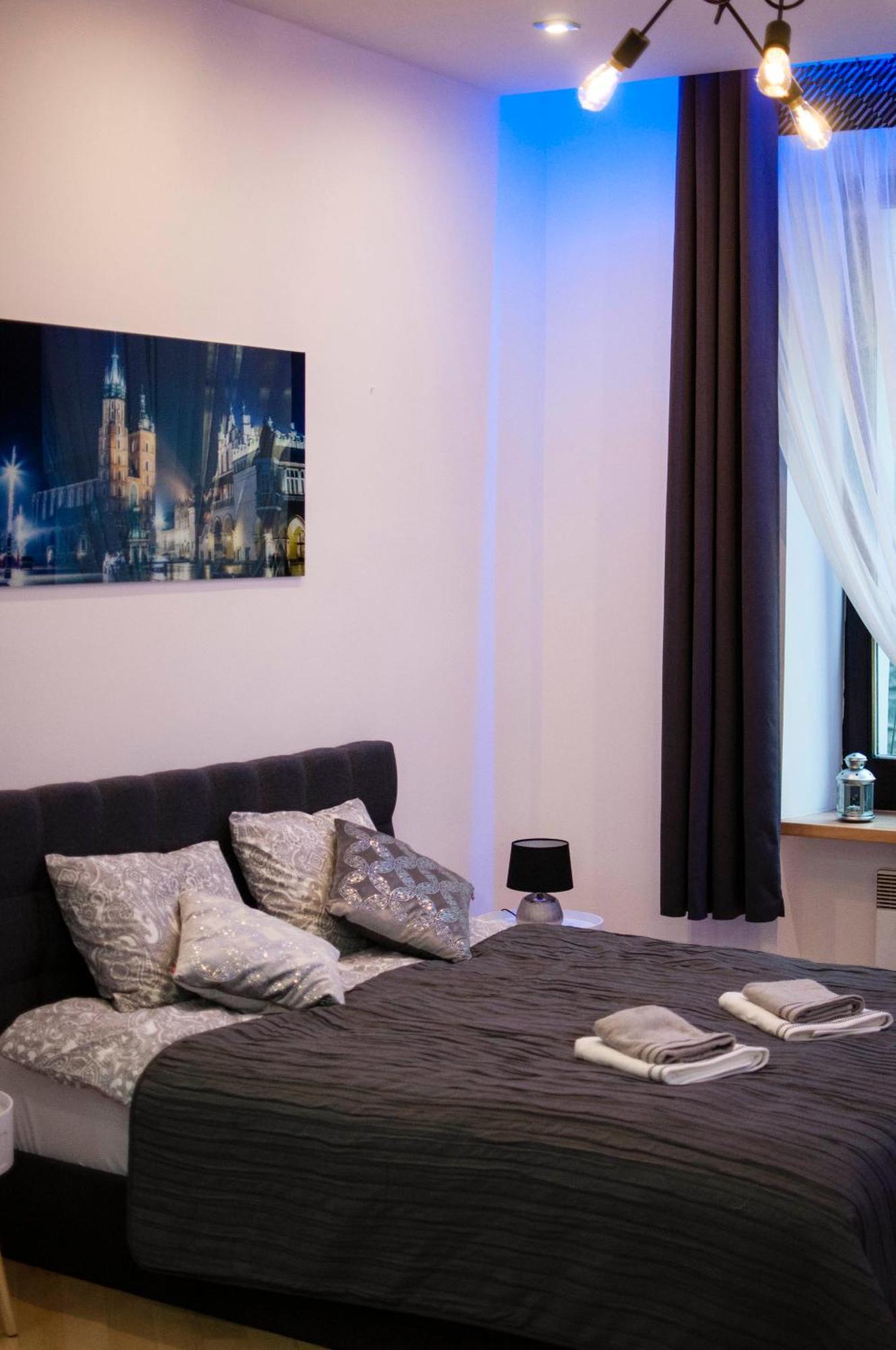 Cracow Jacuzzi Apartments - Silver Room คราคูฟ ภายนอก รูปภาพ